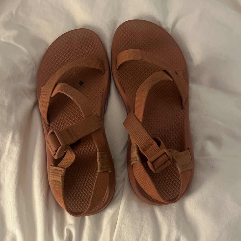 Chaco blush colored Sandals